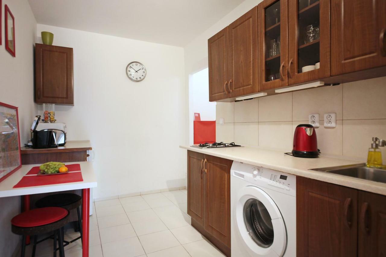 Invalidovna Apartment Прага Екстер'єр фото