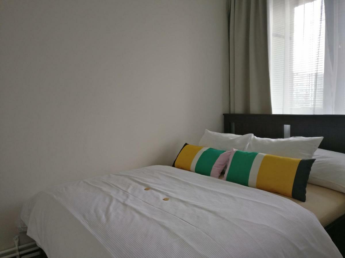 Invalidovna Apartment Прага Екстер'єр фото
